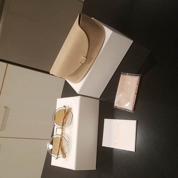 💕CHLOE💕 Tally Scalloped Sunglasses CE147S 834 Gold Brown Lenses New In Box - Picture 12 of 16